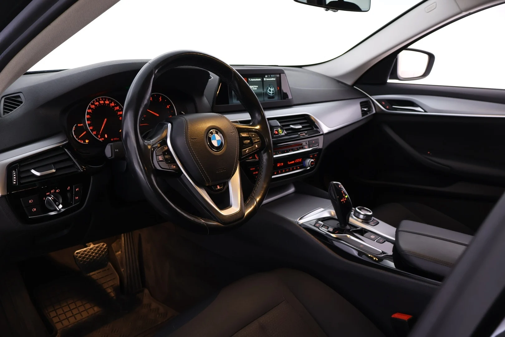 Car Image - 7DBPHjcUB2NbmSWwl84NoG