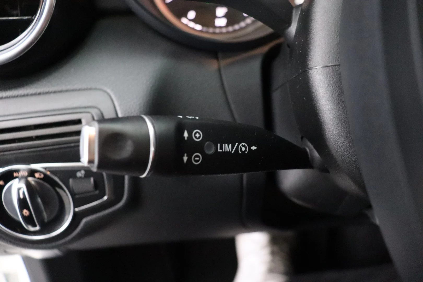 Car Image - 6ywPkWqV93sygV2Ulbh3r8