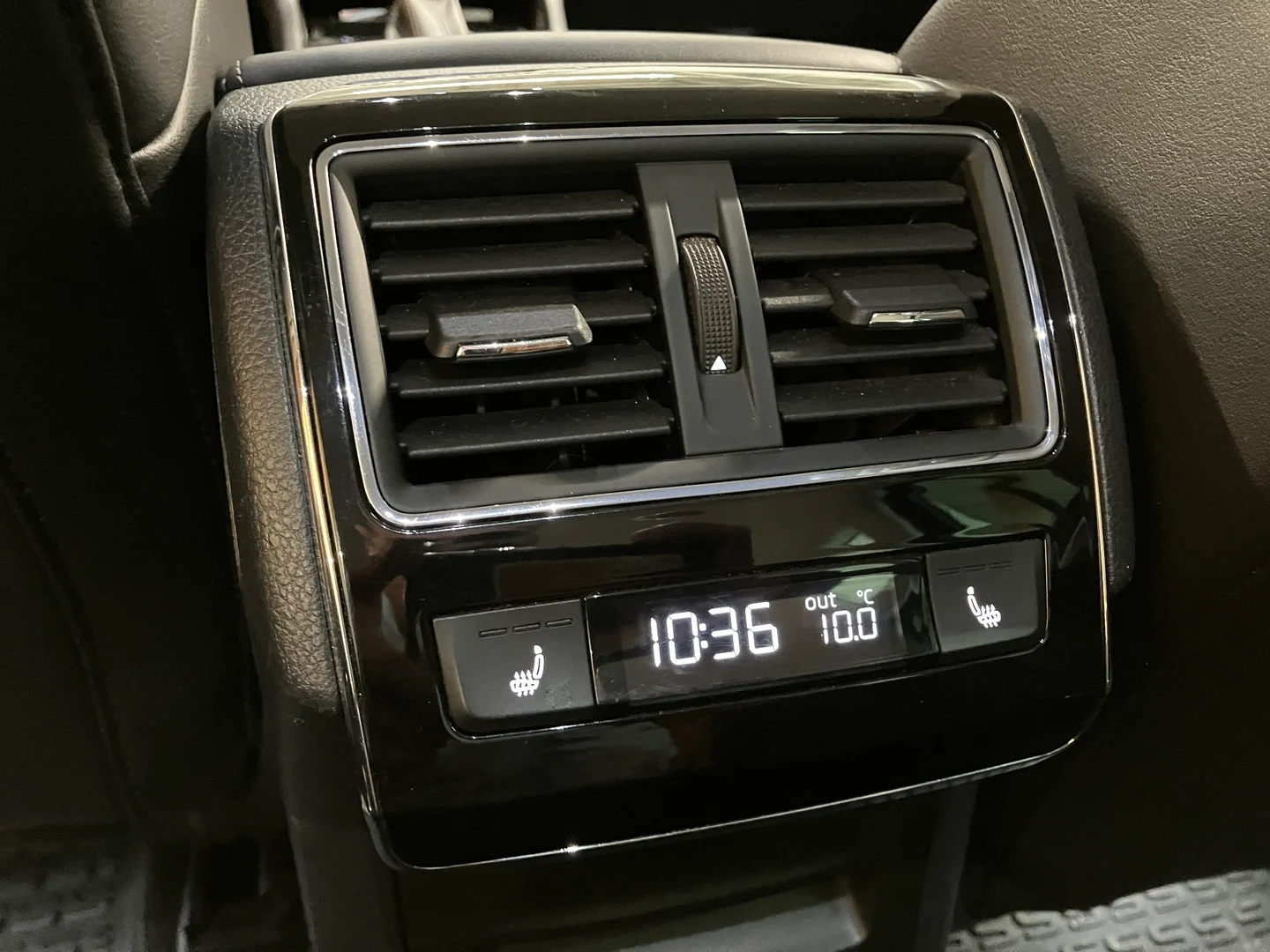 Car Image - xh0X1cJVC1wIfPbObPSBX