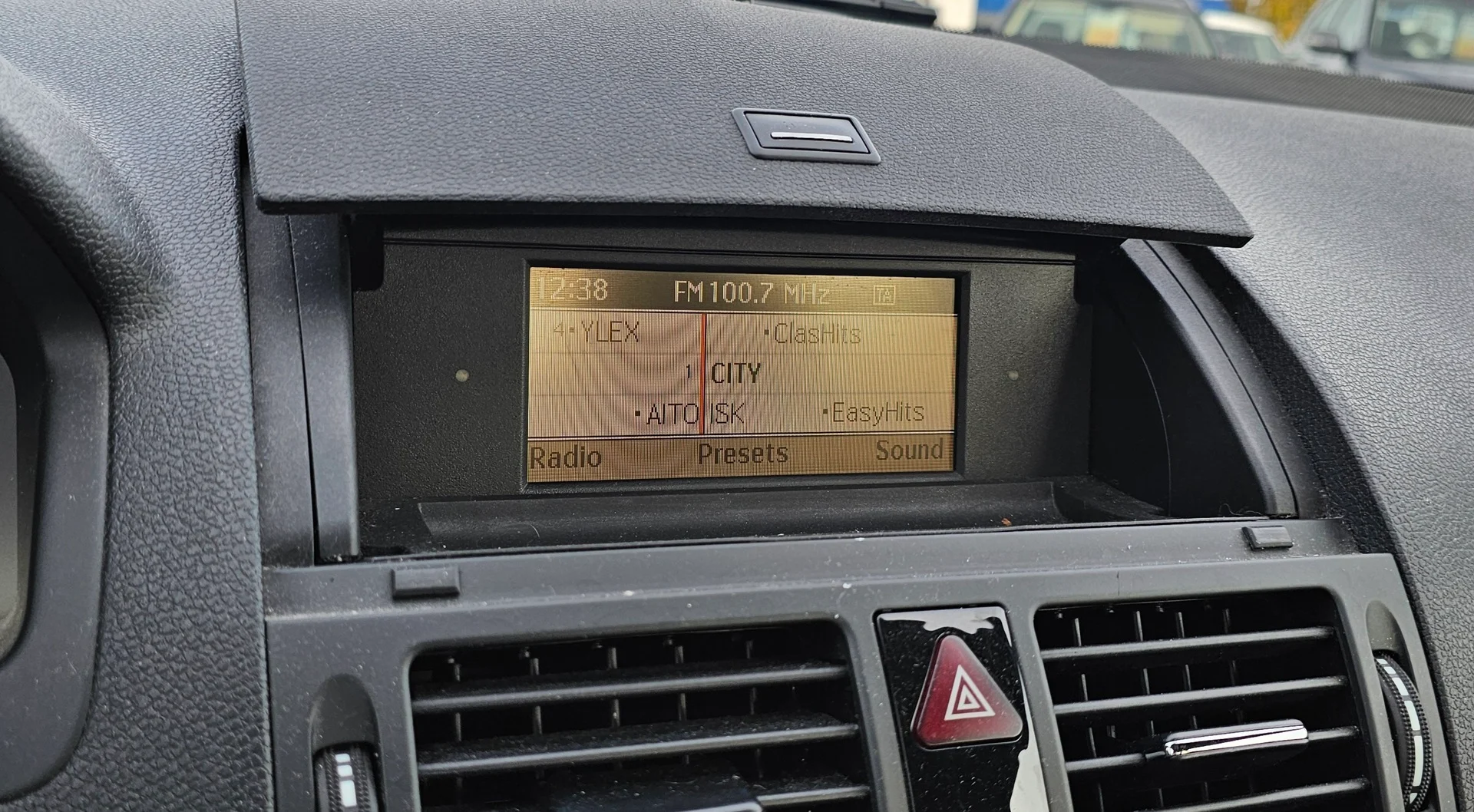 Car Image - 6jF05Ei0WslP92VFMM33Un