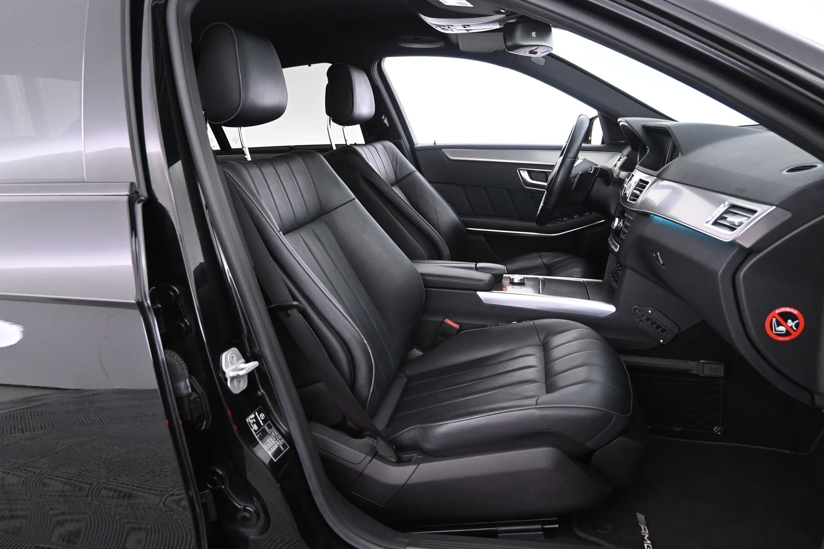 Car Image - 1dSzqDHlSUzuIUhMQIHyUO