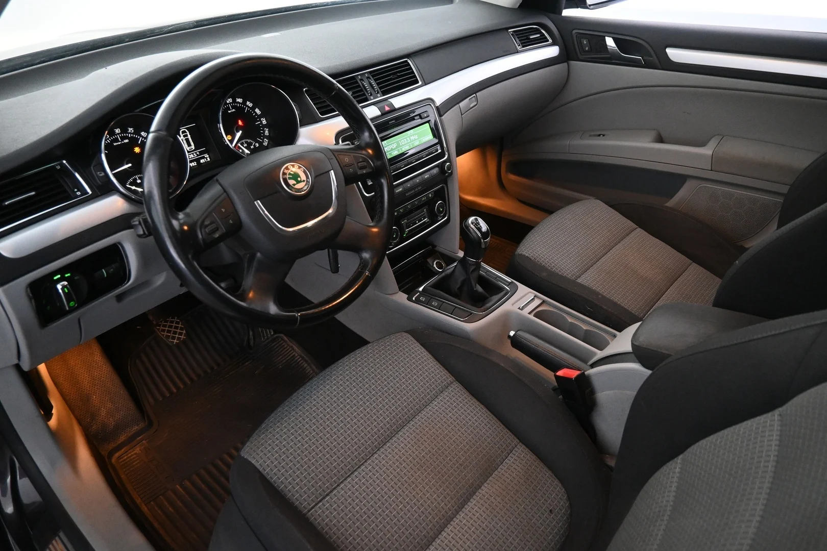 Car Image - 1MRVWODxvf03YVN6C4ESFh