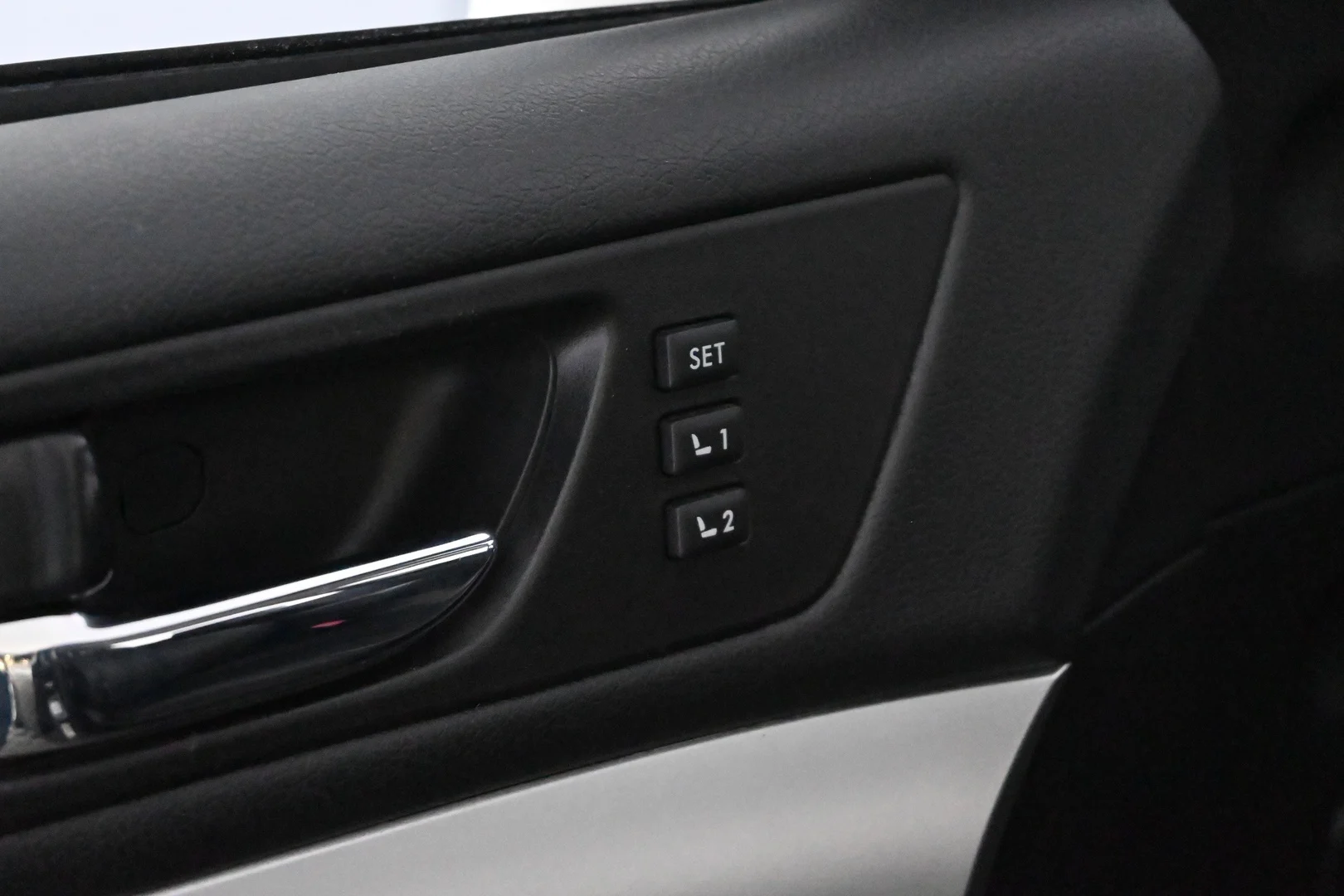 Car Image - 4Ar5bo45WnhzLRV4olH62W