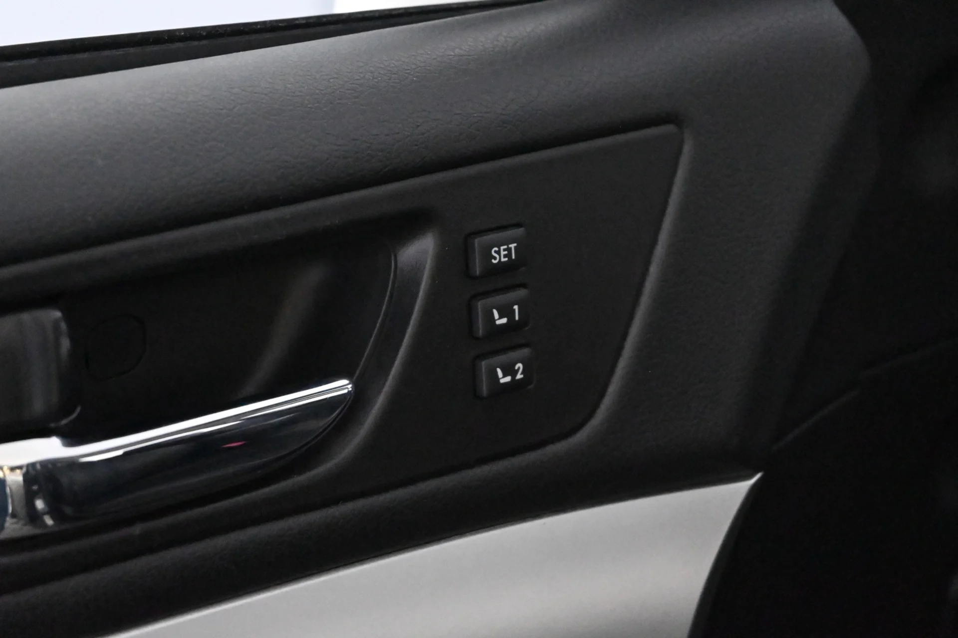 Car Image - 4Ar5bo45WnhzLRV4olH62W