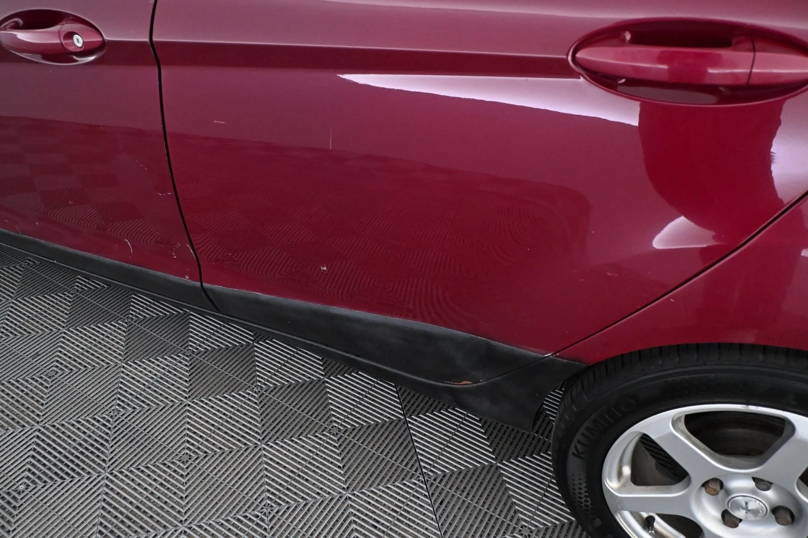 Car Image - 6J61LkNJs3Jkl2nFPBn3qa