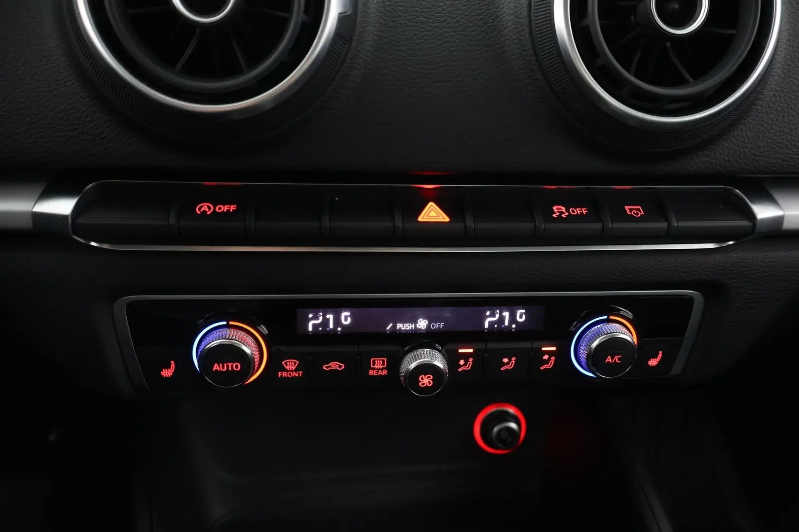 Car Image - 1gbi7bpJdICcSr129y8QsH