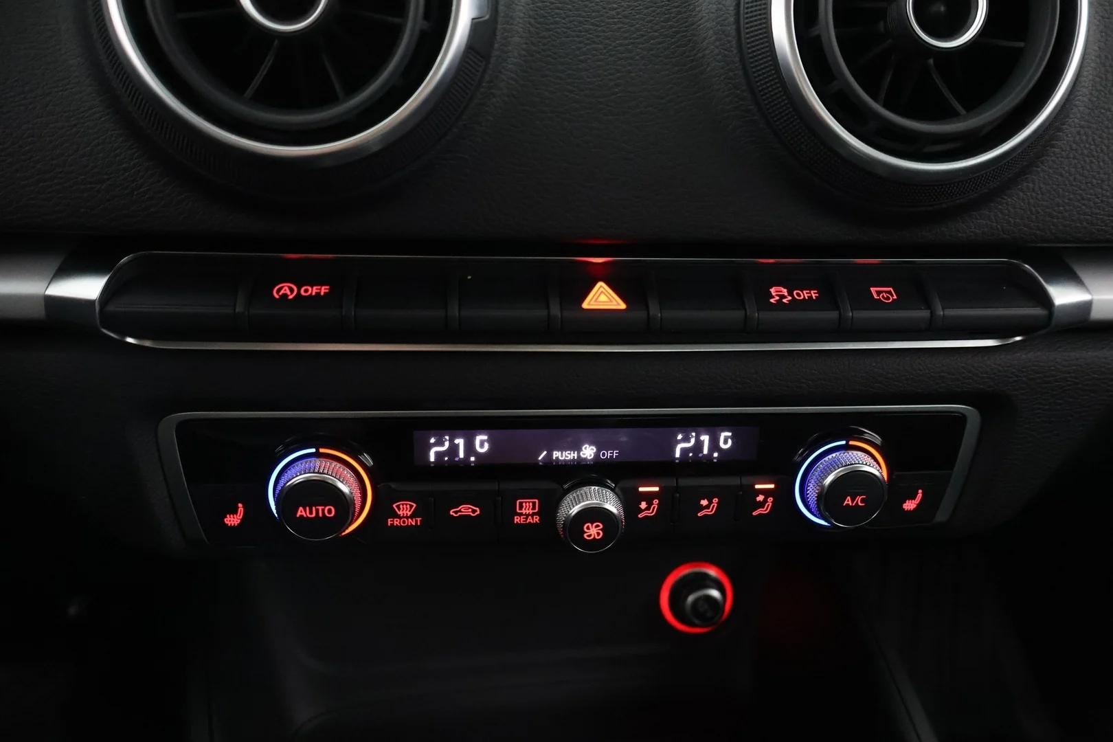 Car Image - 1gbi7bpJdICcSr129y8QsH