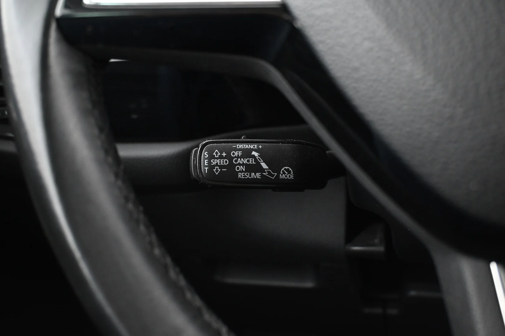 Car Image - 5H43SlmZkTbbpxXUs5Xarz