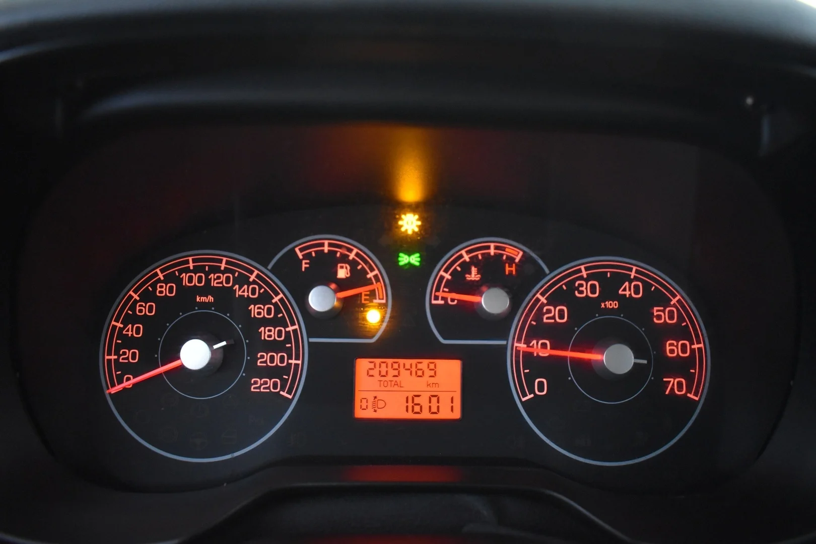 Car Image - 6pRcPJvA3OW694VMF82e8v