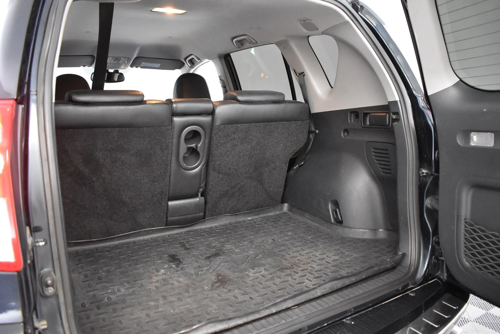 Car Image - 4hBML29hR106LYlFTdRhcU