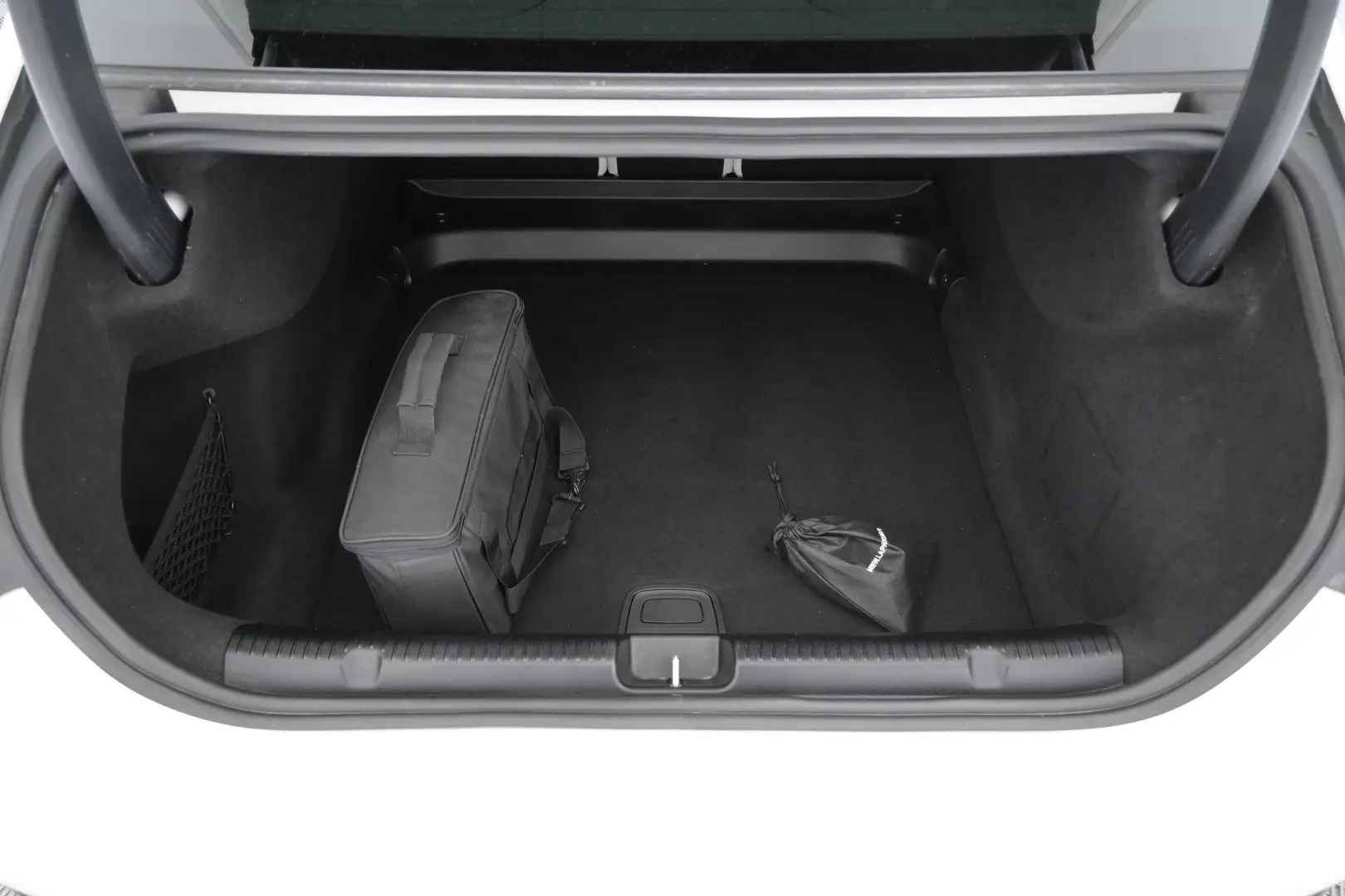 Car Image - 1FiLFdl4YoBztHvzhoU594