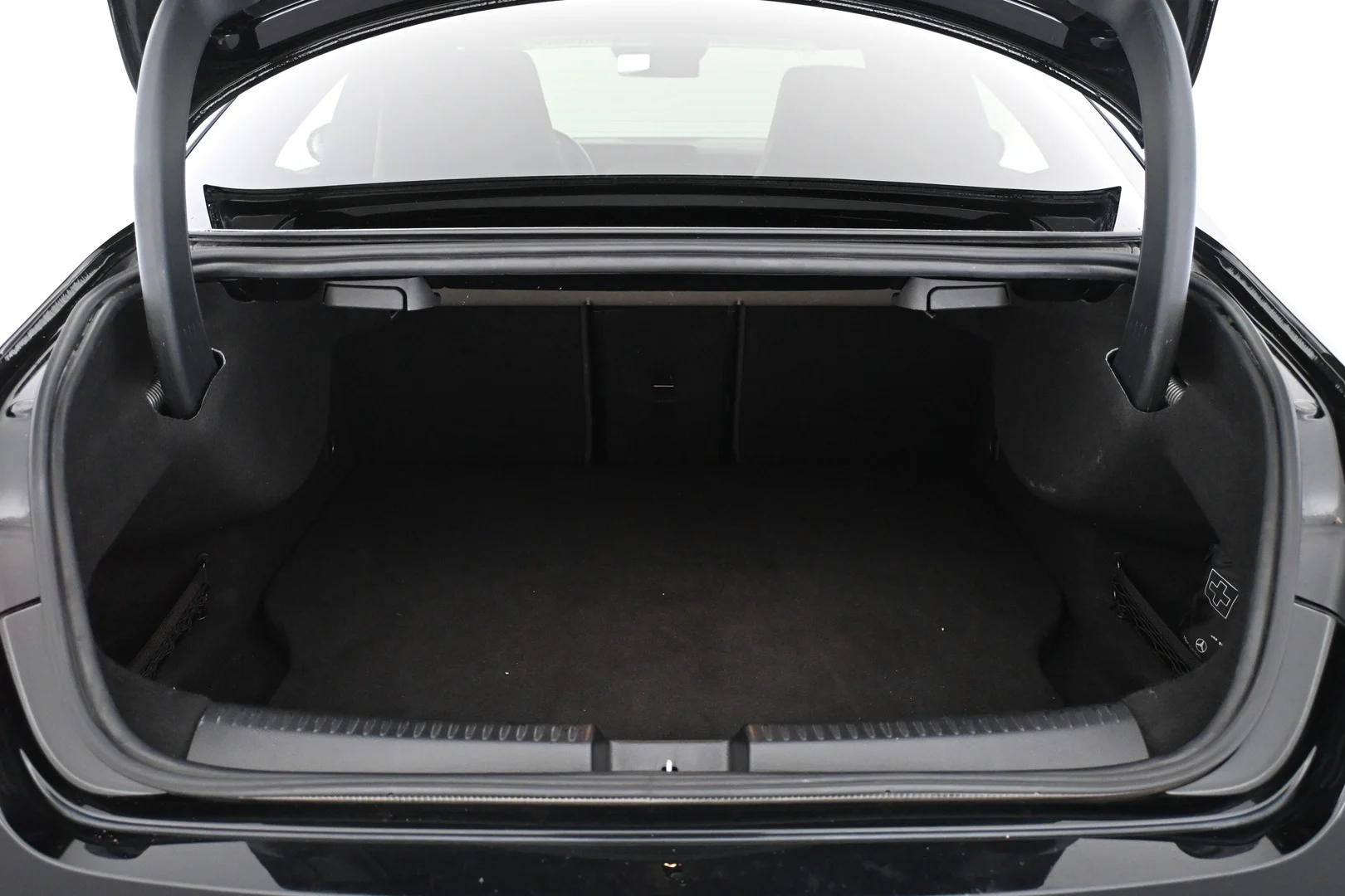 Car Image - 1chbYBBC1YN7jCrXDkYeTz