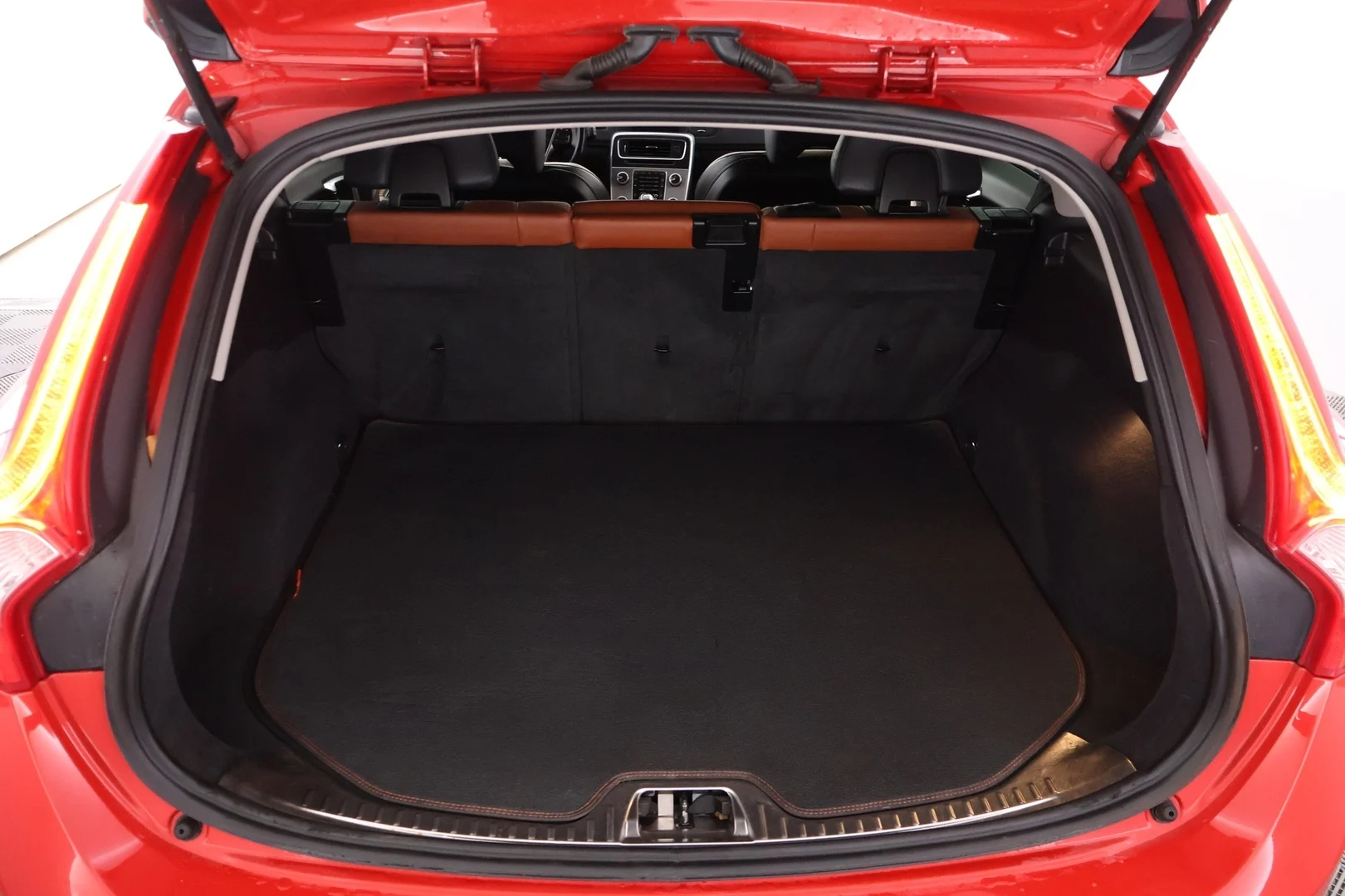 Car Image - 4B0ibEK6zUgpGE2vWxBa2G