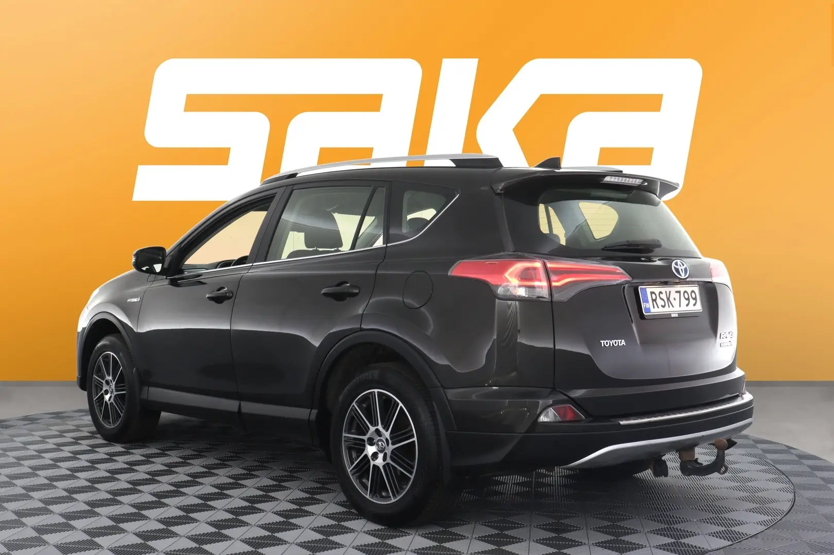 Car Image - 7sZgdb97TKeWnxaDvEXtqX