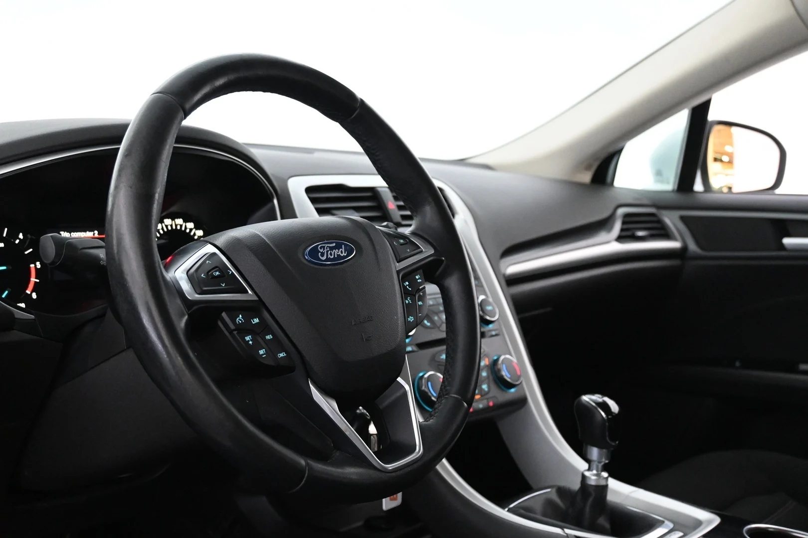 Car Image - 6fXmm6jfspcCfXrKNEWZcB