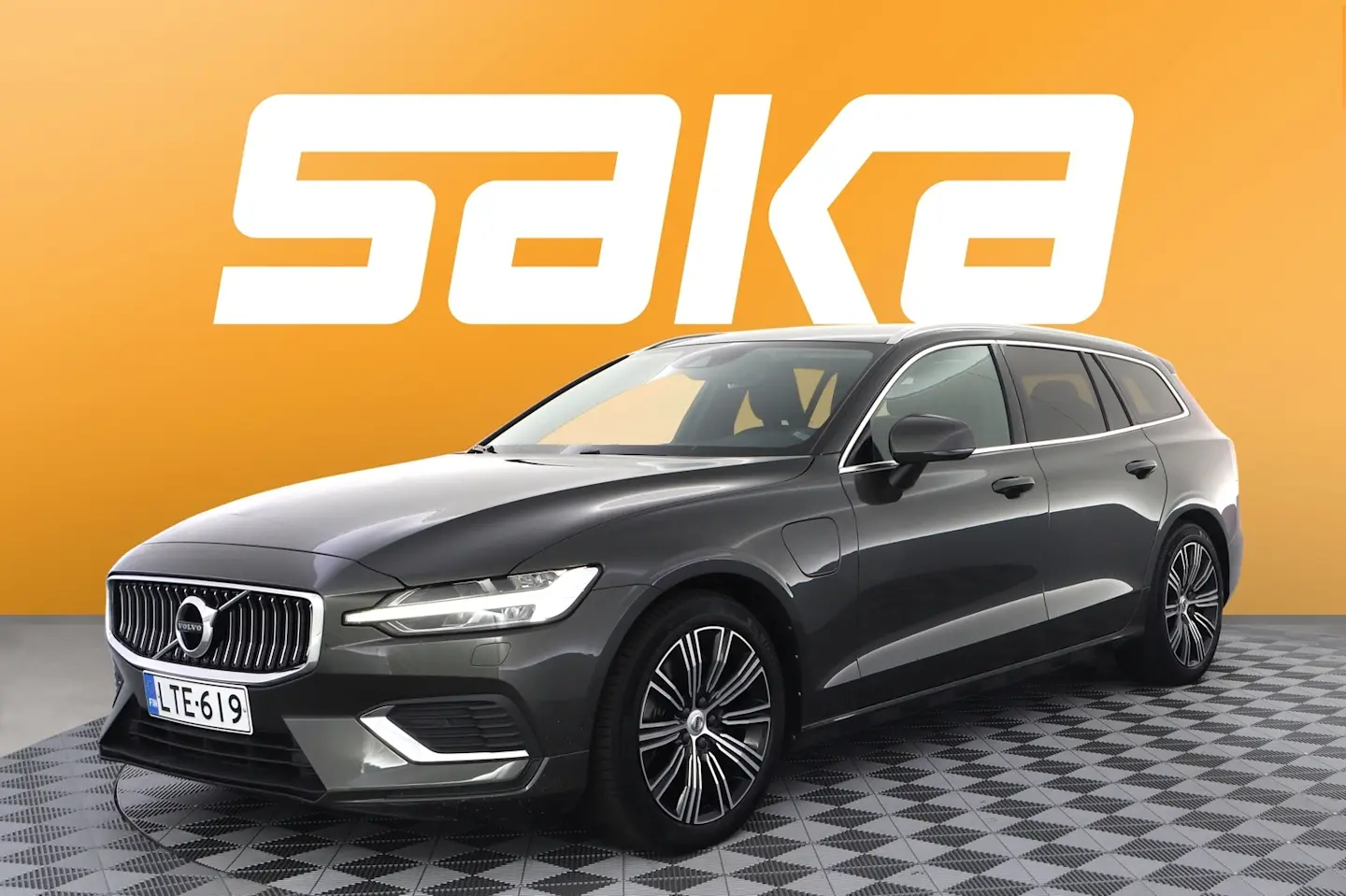 Car Image - CqILVMXiKZ7tTvpTEScW4