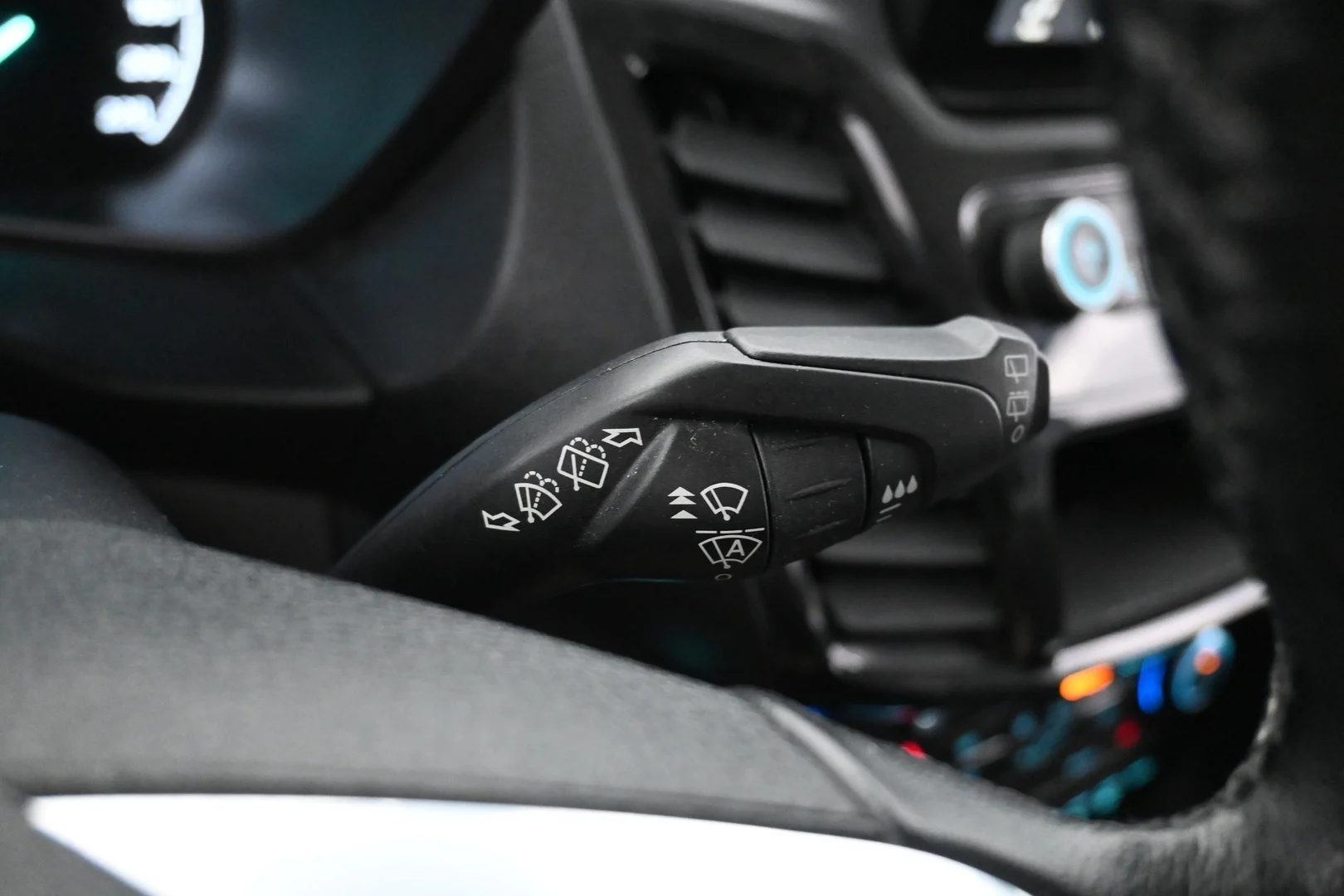 Car Image - 2J003JgOxcwxxtTTQqQmKE
