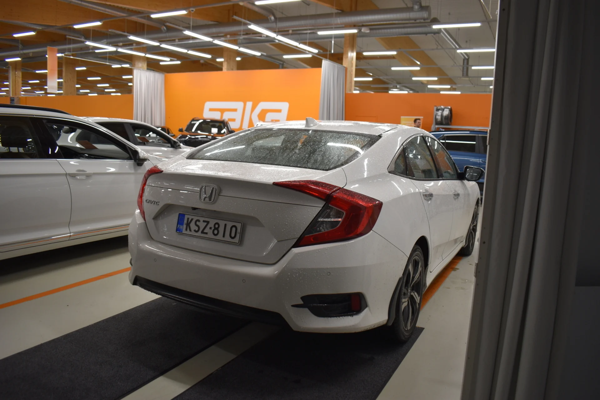 Car Image - 6cyf4CJLVXBLvagnSxfbLx