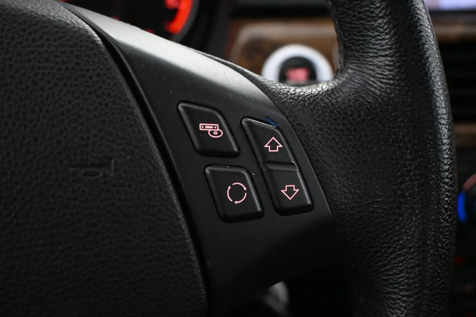 Car Image - 5aQrmACu9DiSFlFJOfBXc7