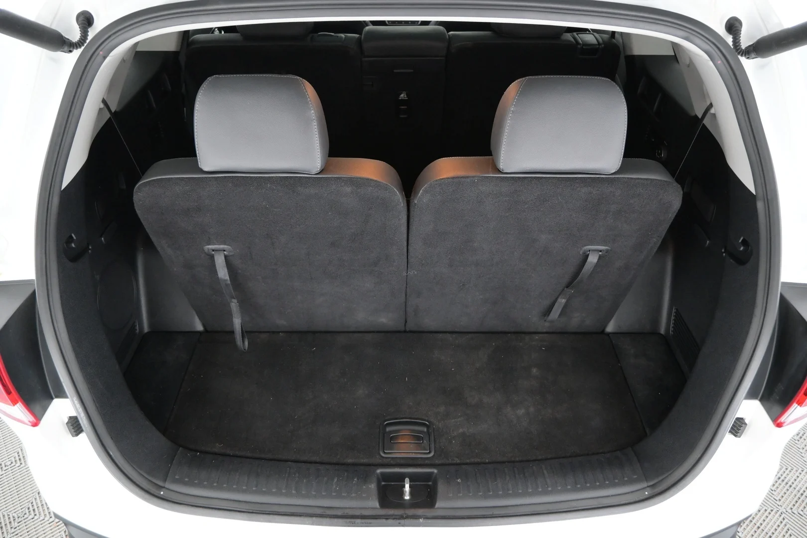 Car Image - 3UPfQPm4wyeDXQH4saIU6Q