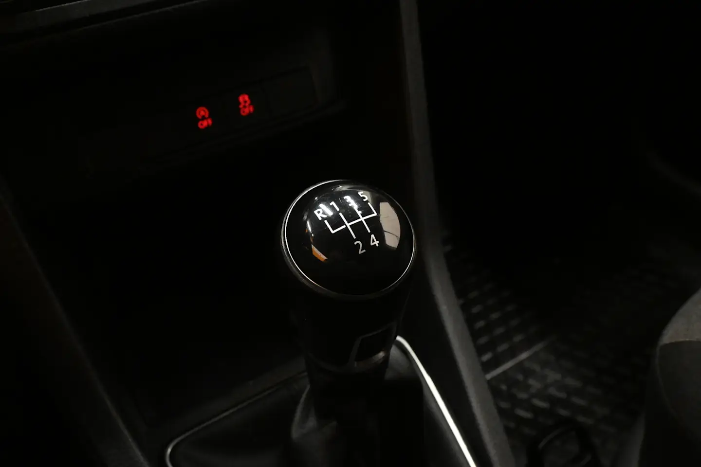 Car Image - 5XmVxg6HH3X0umIGFa4bEf