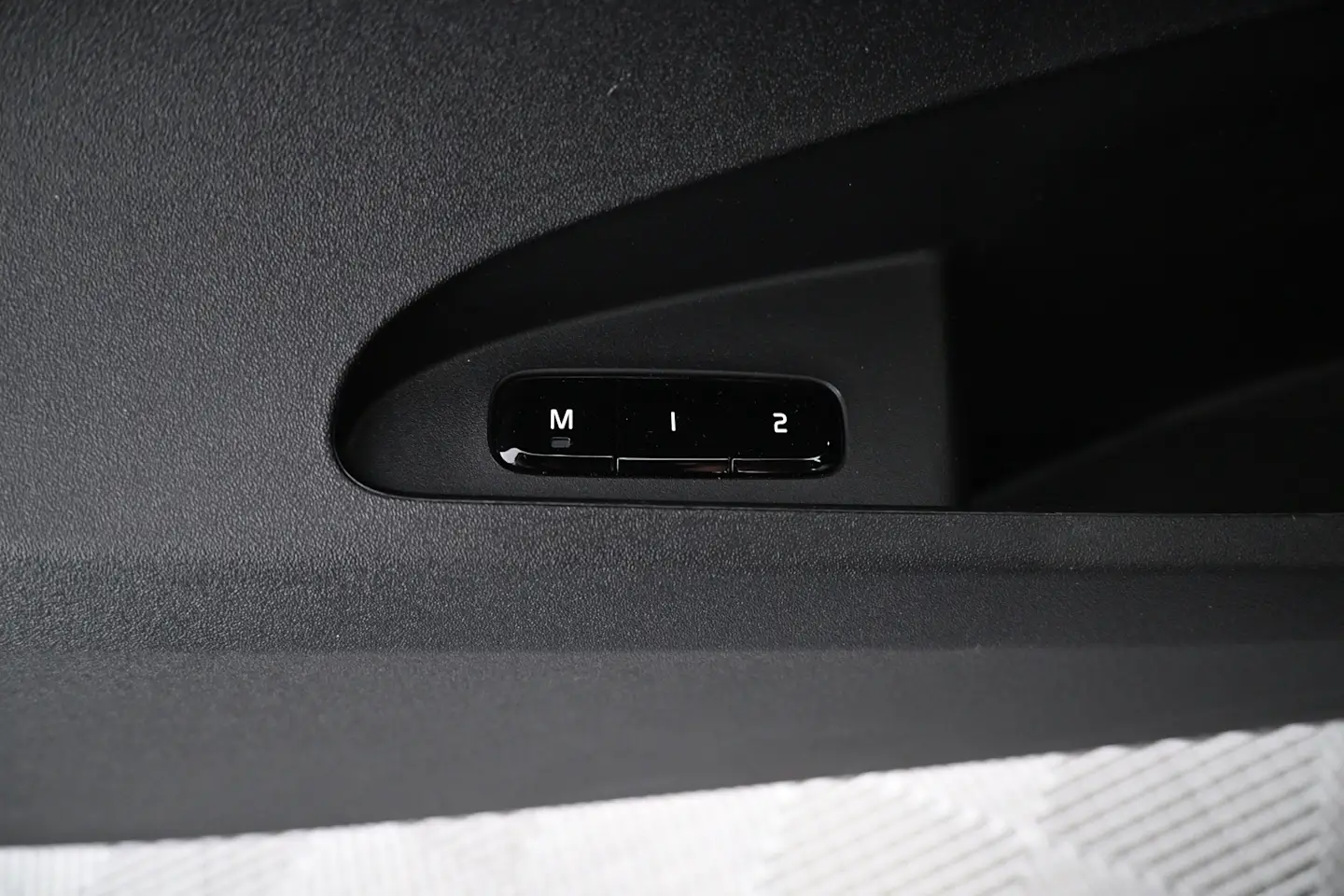 Car Image - 7Du7NinErQ8QlnoaKYQlPZ