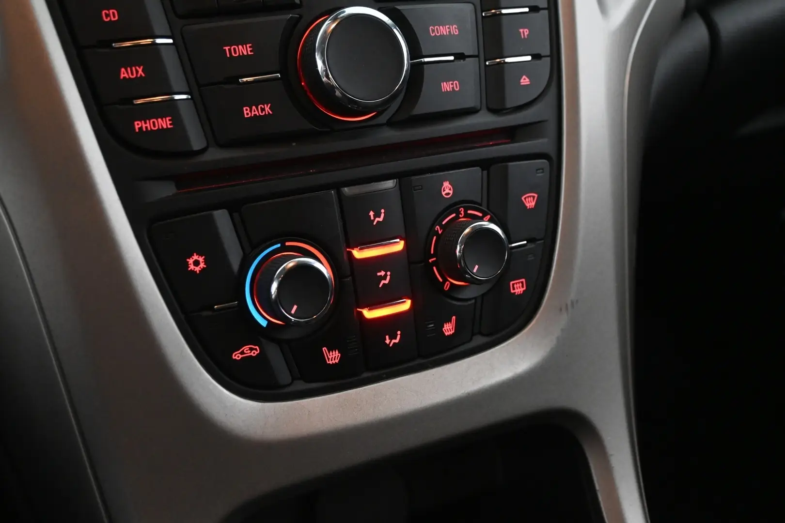 Car Image - 5kIZbr6xlzjHoZORfNDLzn