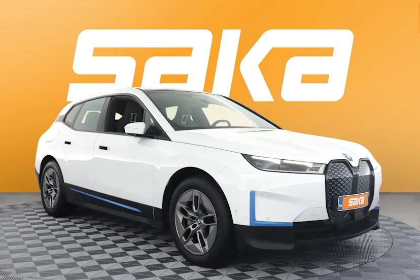 BMW iX