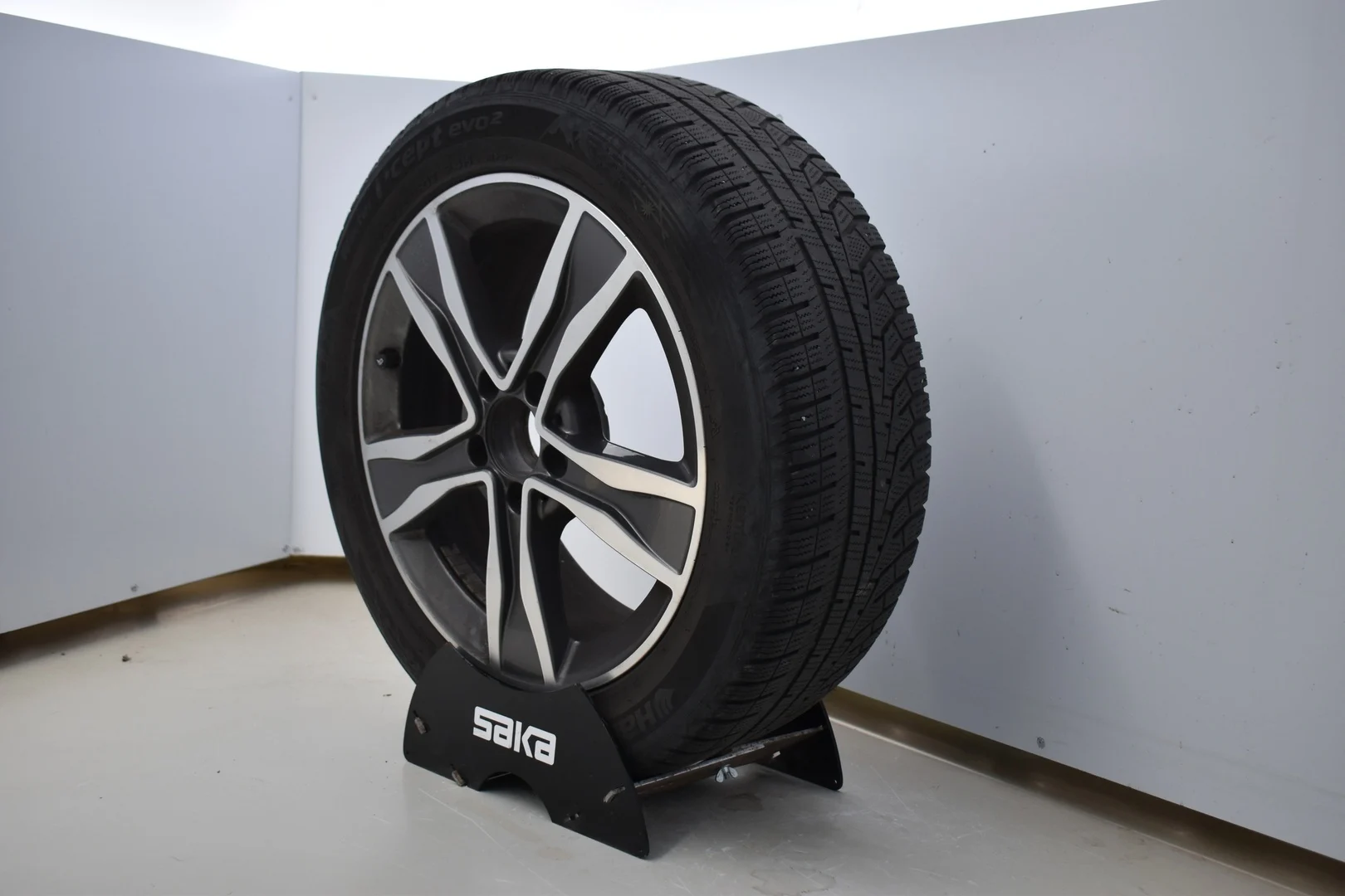 Car Image - 5BGD2l4av8i6iC9ysThQgp