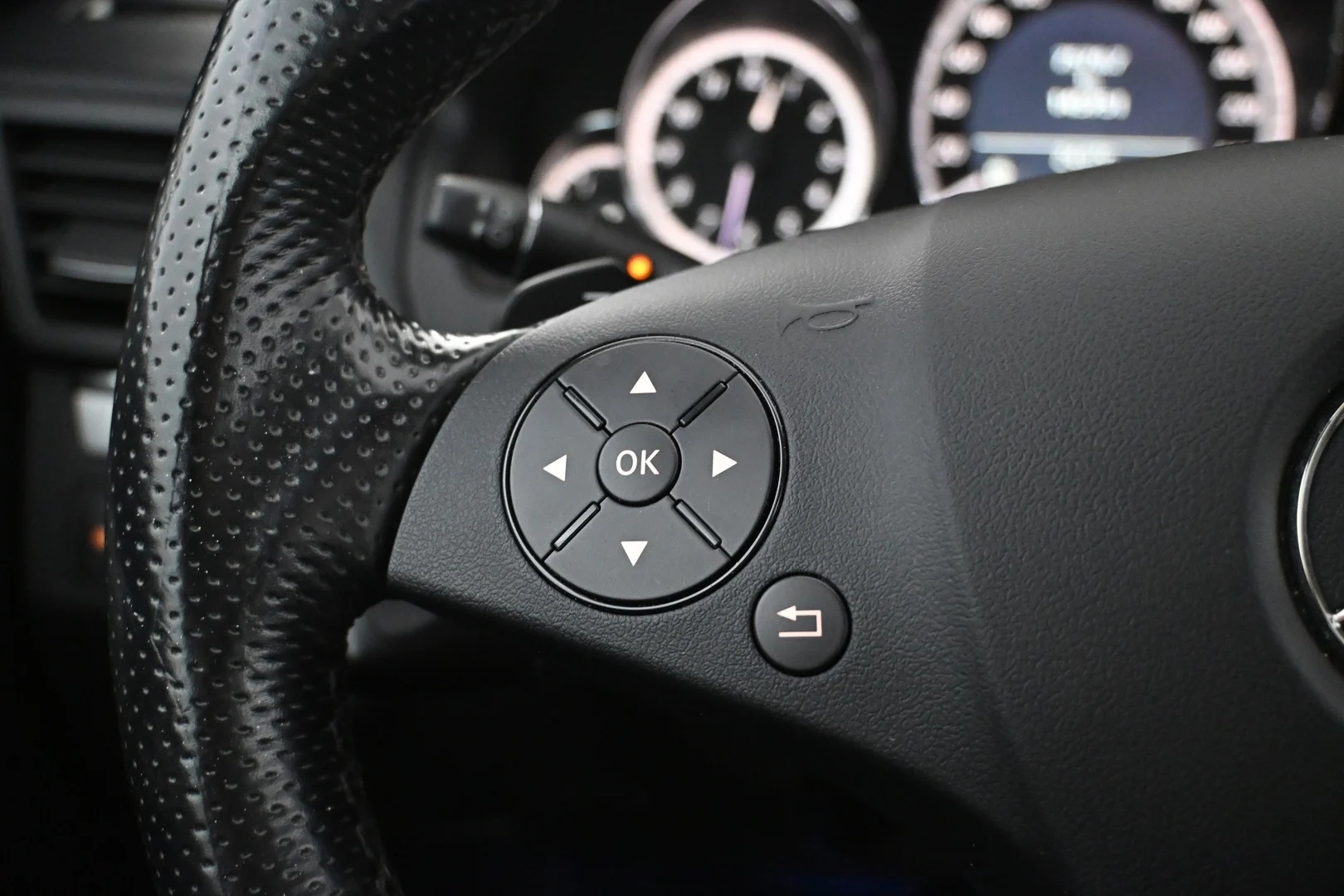 Car Image - 6Q1FhLl2etTAlYeC9n5cUZ