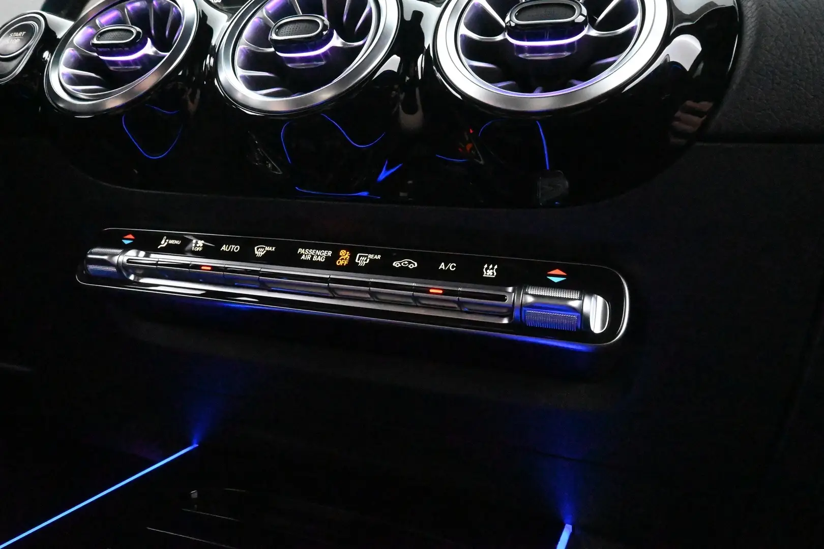 Car Image - 5B15sBUq2WDPQjcdk1xMyT