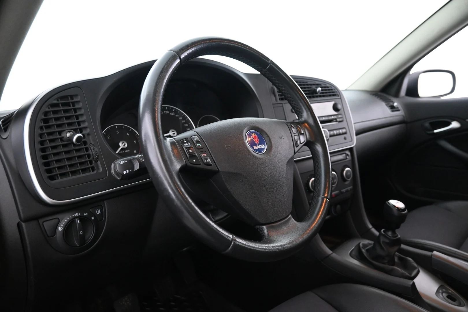 Car Image - 12YrewZshbvaVWq8PrOvyt