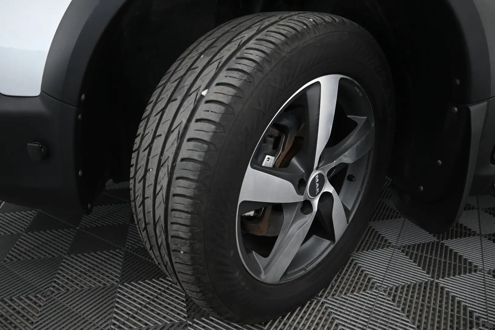 Car Image - ns9m8v6t9jG7iBsFSprQo