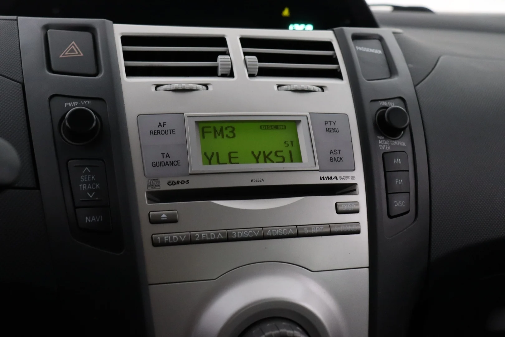 Car Image - 01HWWn6xYUt7cYNBoKXdXM