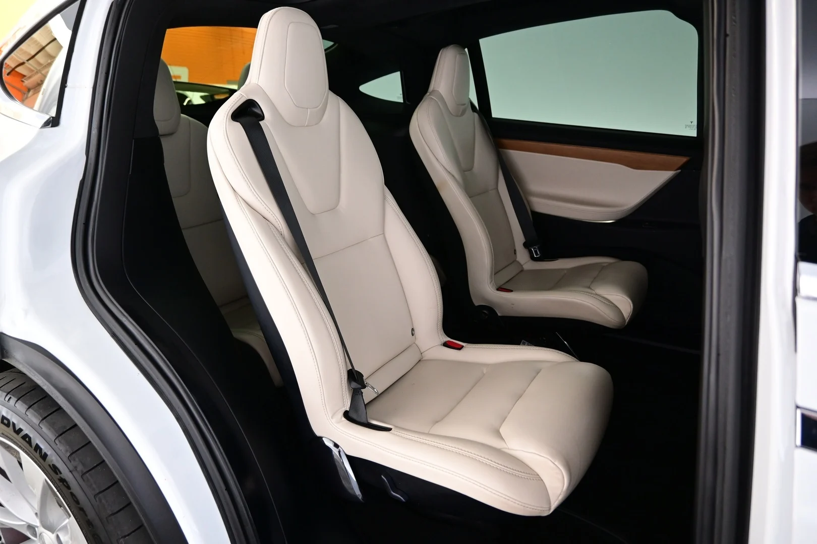 Car Image - 2UaRMcQOjZkhXBZilbaVgb