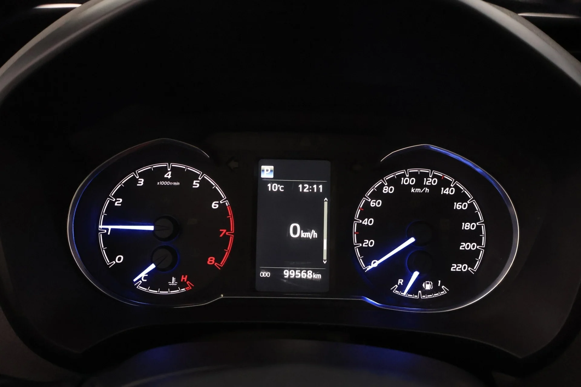 Car Image - 2F8nETpr8bbDjVylSBtZDK