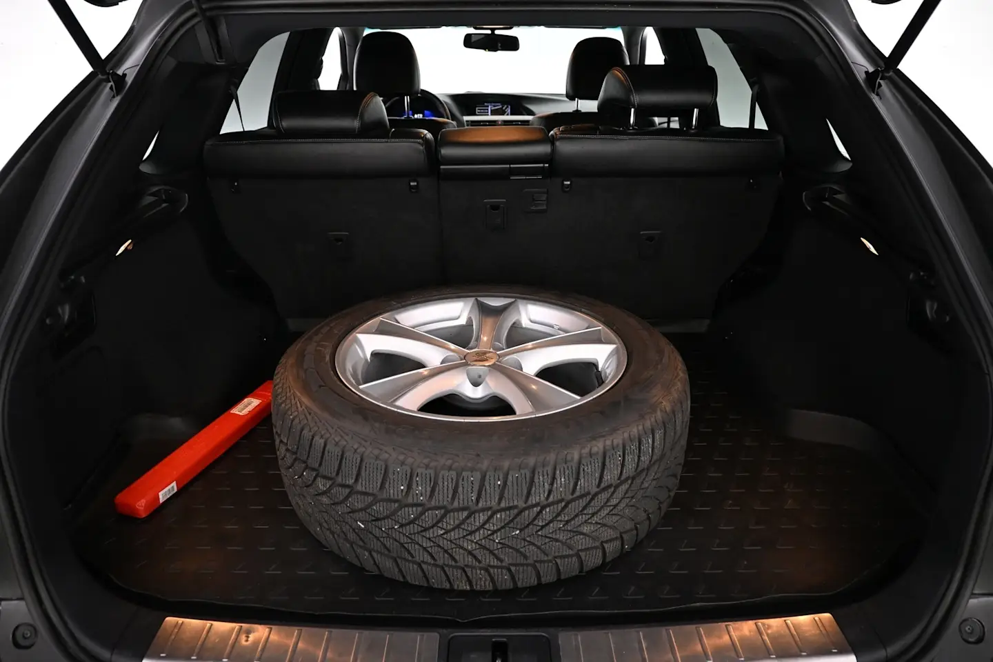 Car Image - 4wtU29RGguBYnfXaAIEGP6