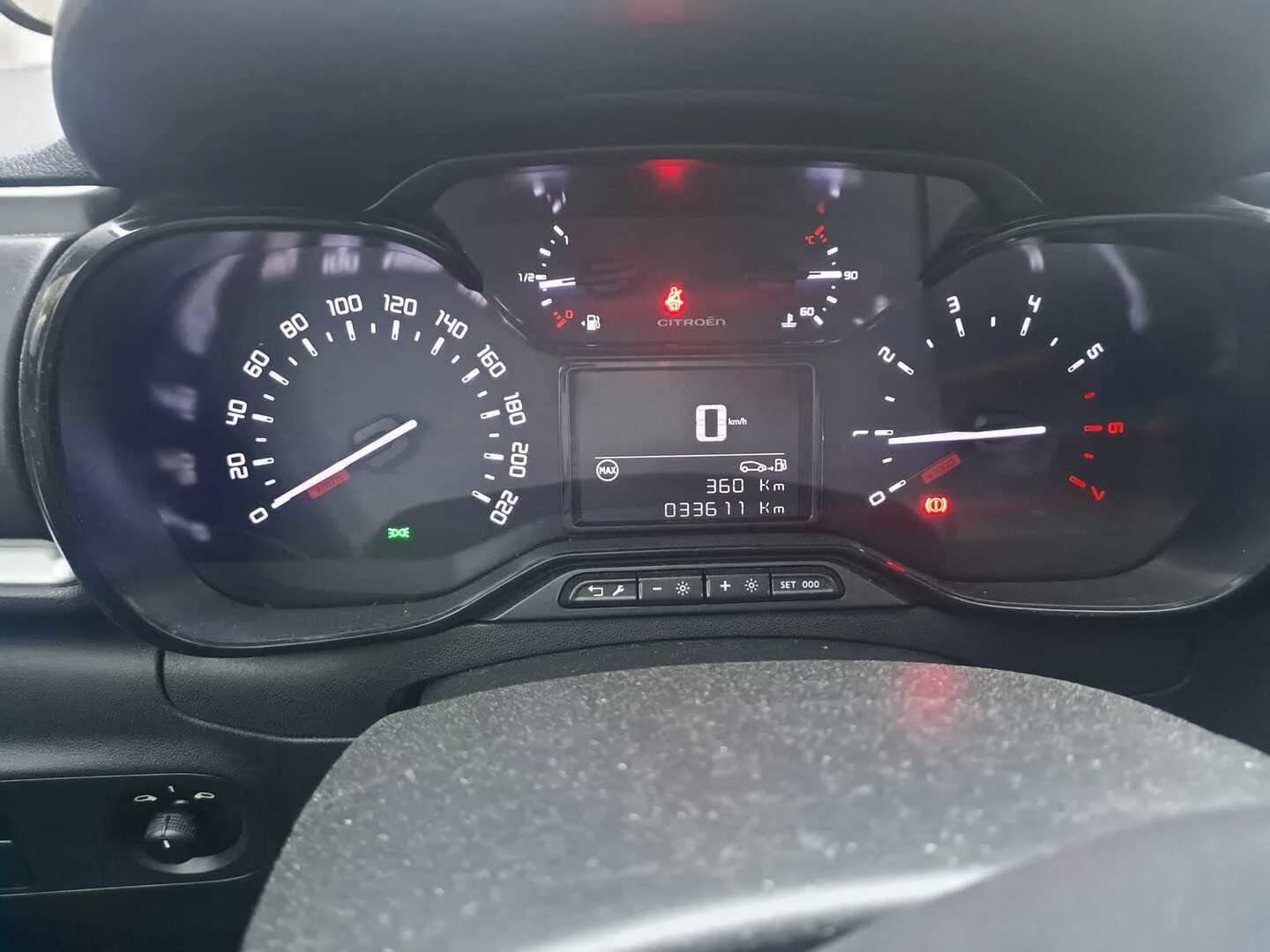 Car Image - 4VcTz0tcXExGlVXa36ntuw