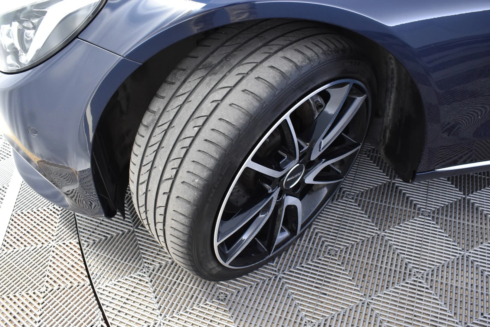 Car Image - D4njINO0UrtYpjL7BYj6f