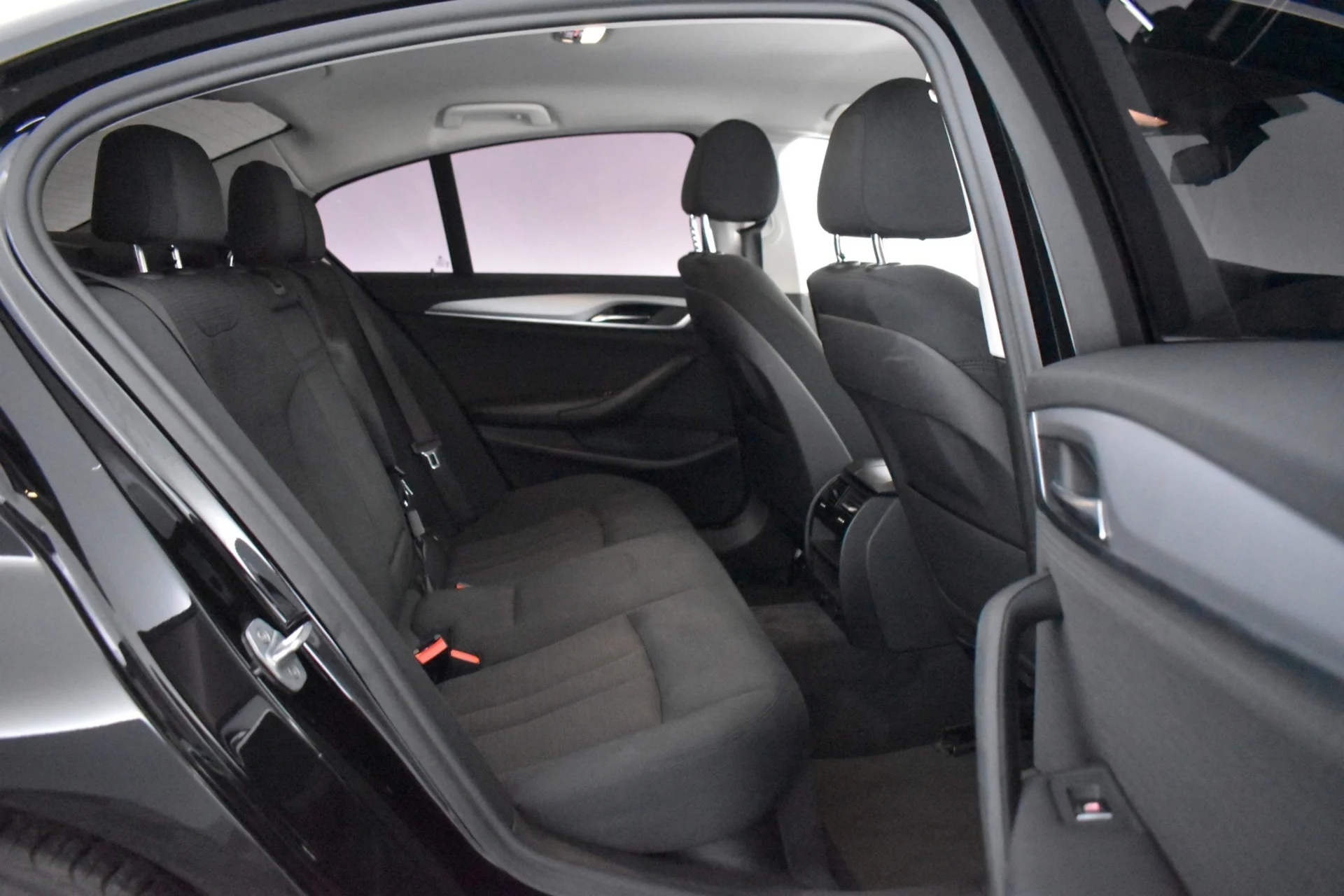 Car Image - 6sycJkNvqSIYGwMBgSZtEU