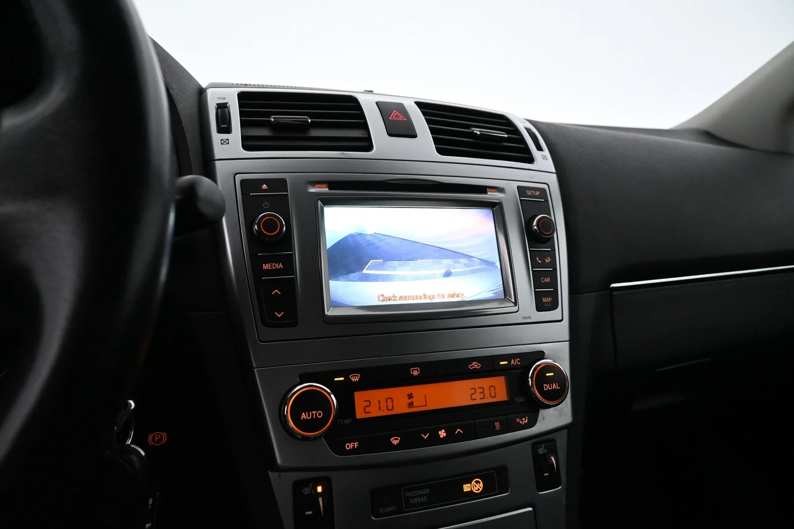Car Image - 1NjIemOTeLSmUeL9CE1dx1