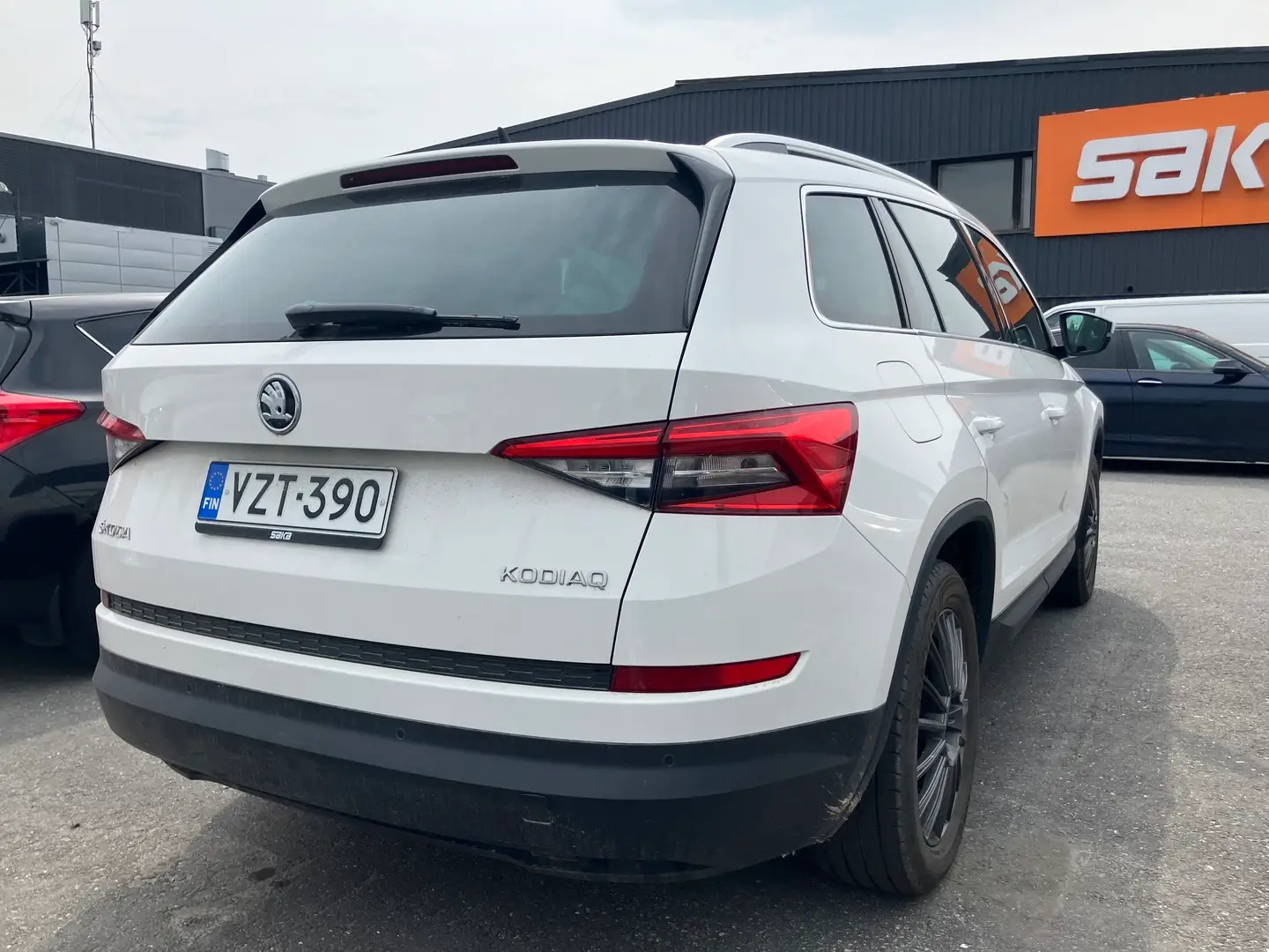 Car Image - qweILXzGtMCY40lCpYY54