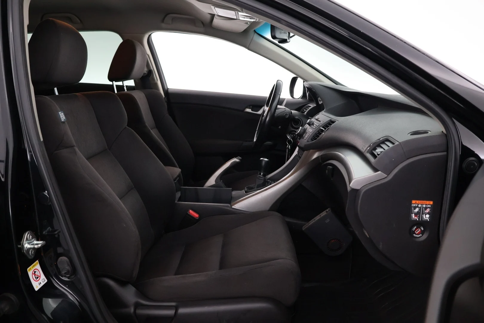 Car Image - sNJwgKb9VY0On2cyOQkhb