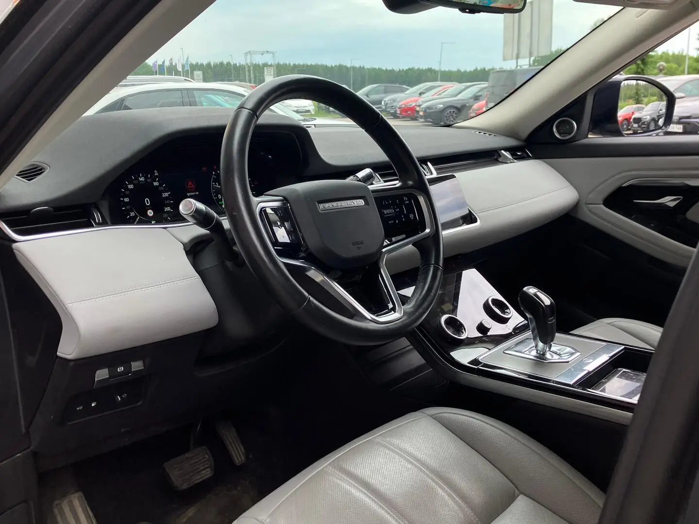 Car Image - 1RO9xCjL6Ru7r7jWqjZ5y9