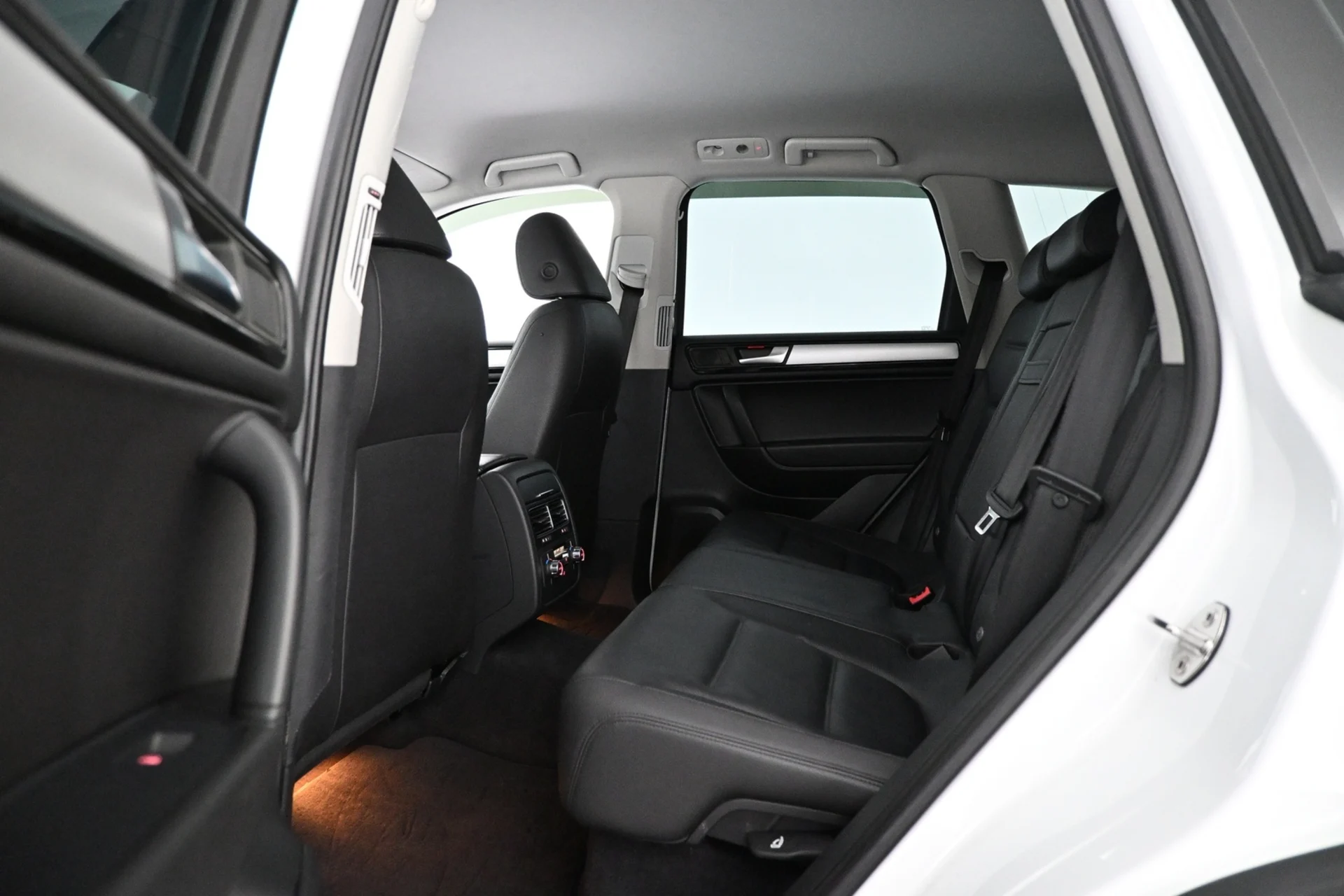 Car Image - 4qWeKFLjym8h6ZwXZk4Ksx