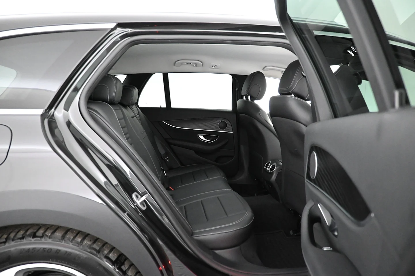 Car Image - 34ACcrxEXMosUaKGa1eOpg