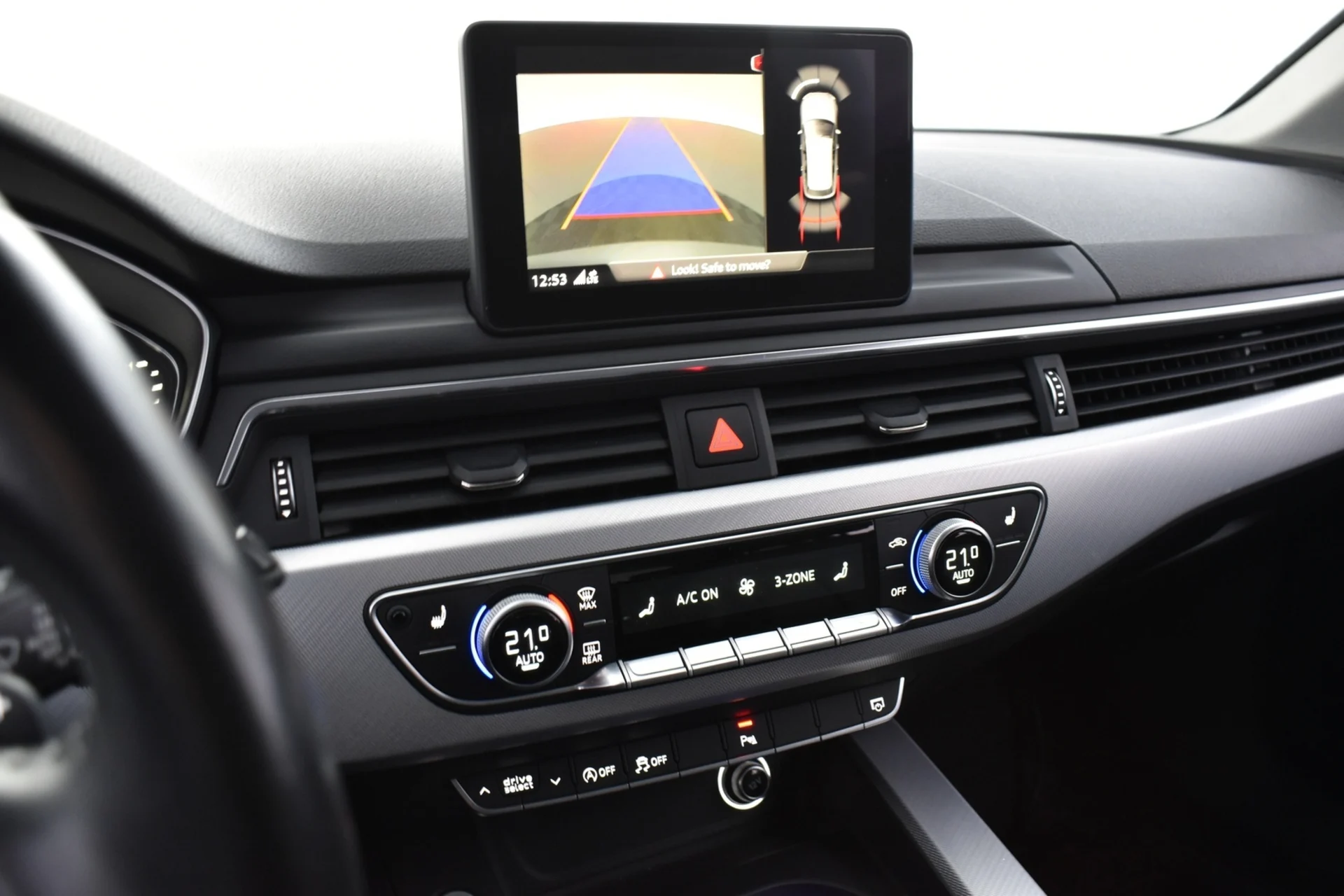Car Image - 3vahQdxUKI1PGiZnSnXgTi