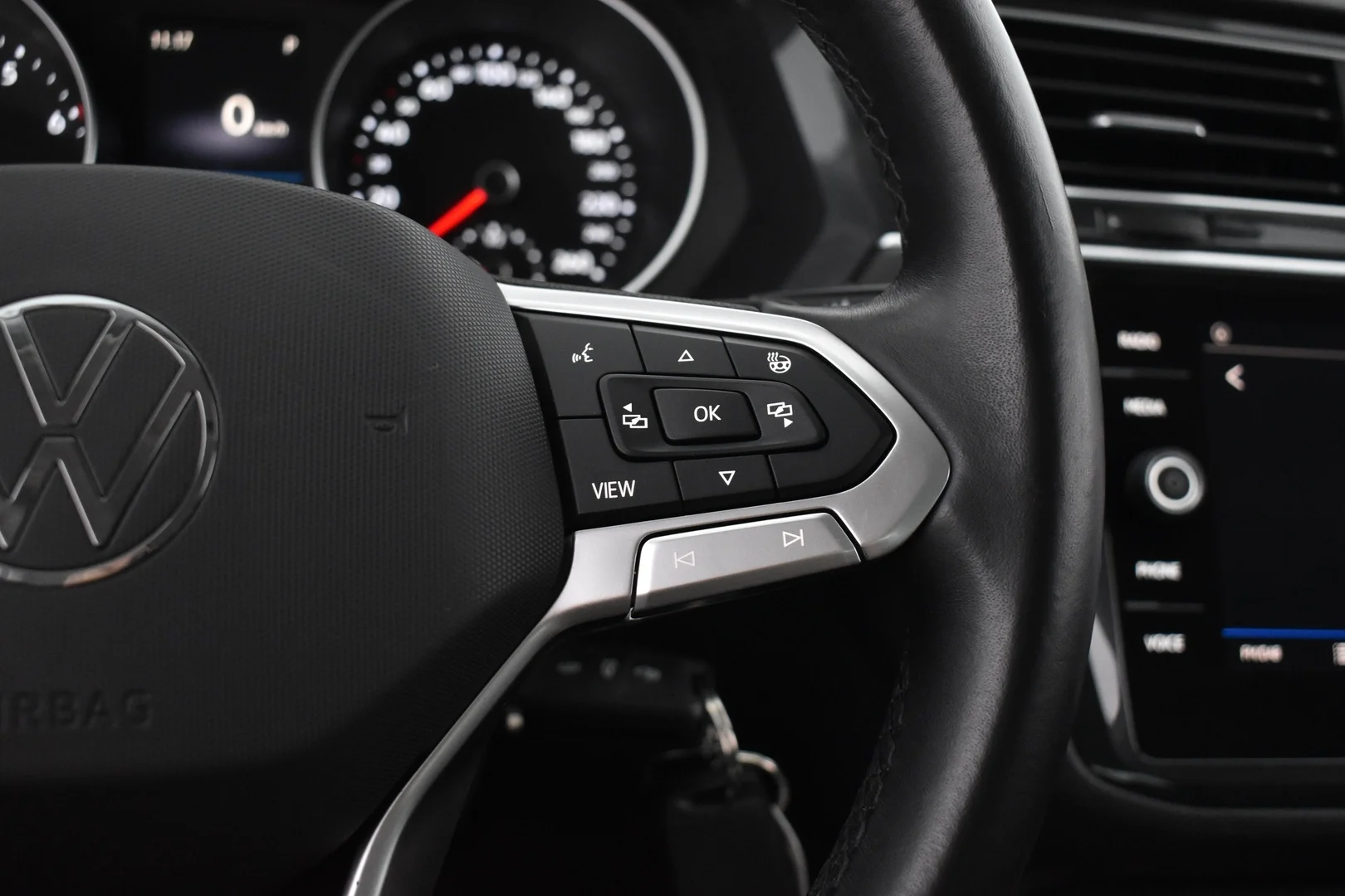 Car Image - 3bCOIj8ZTwVlTOICZgjRG8