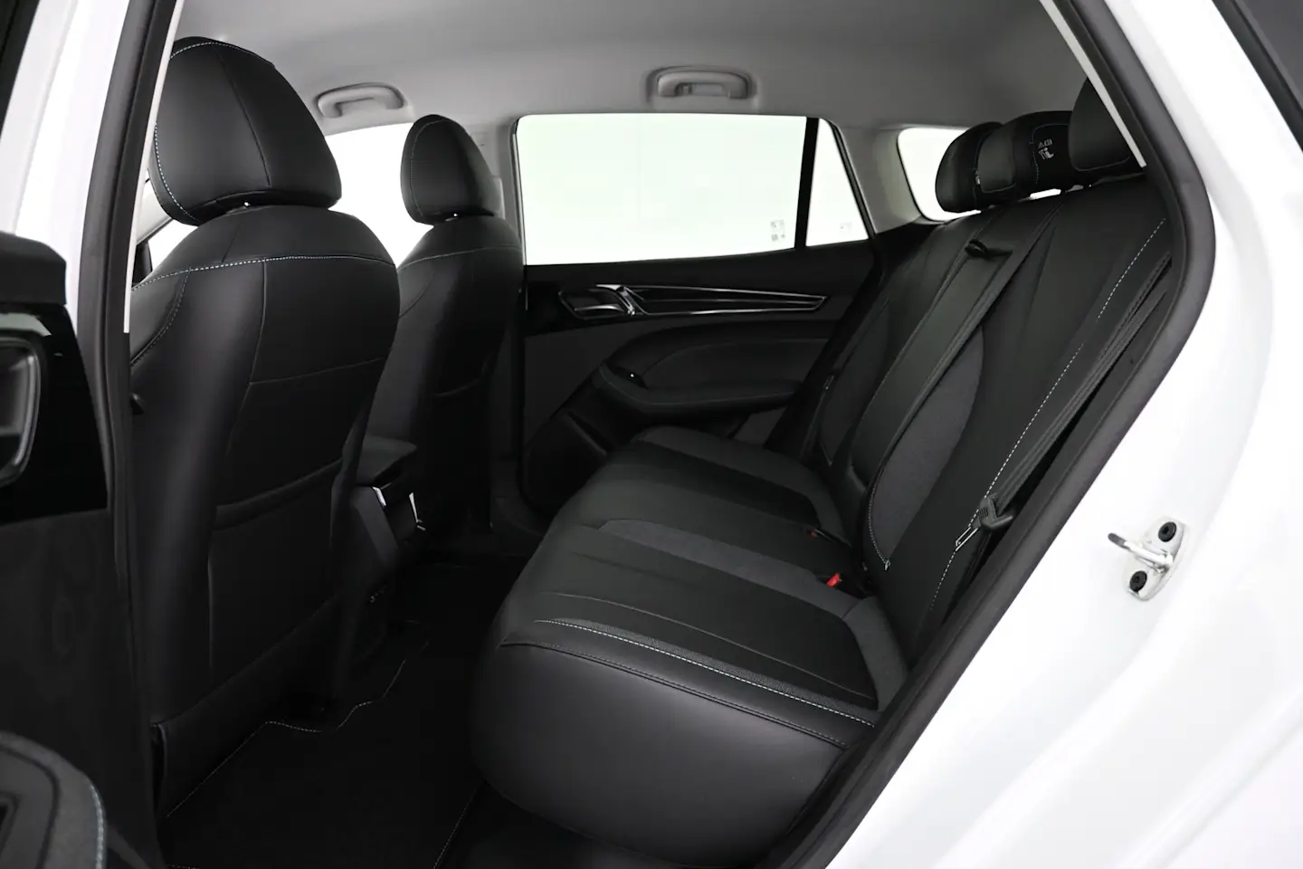 Car Image - 1fAHa7VBFaoojGRQjhBs7E