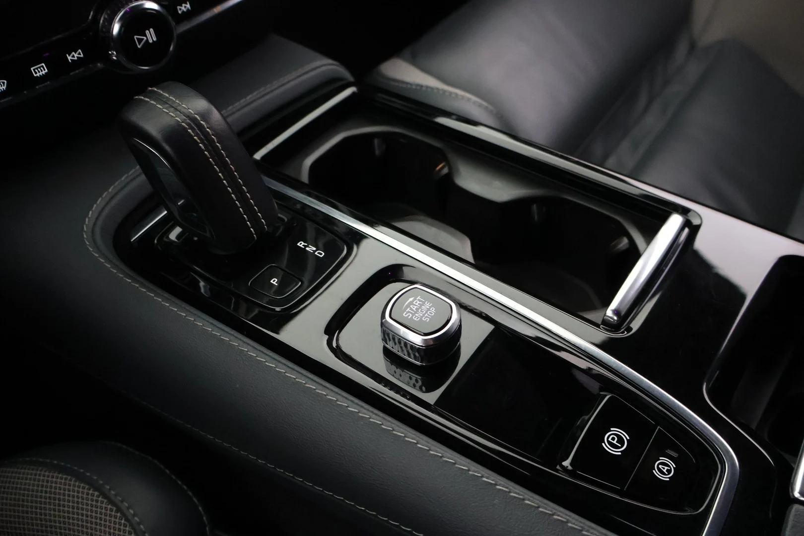 Car Image - 1BXRJwdY1mYfI5W83NgQkr